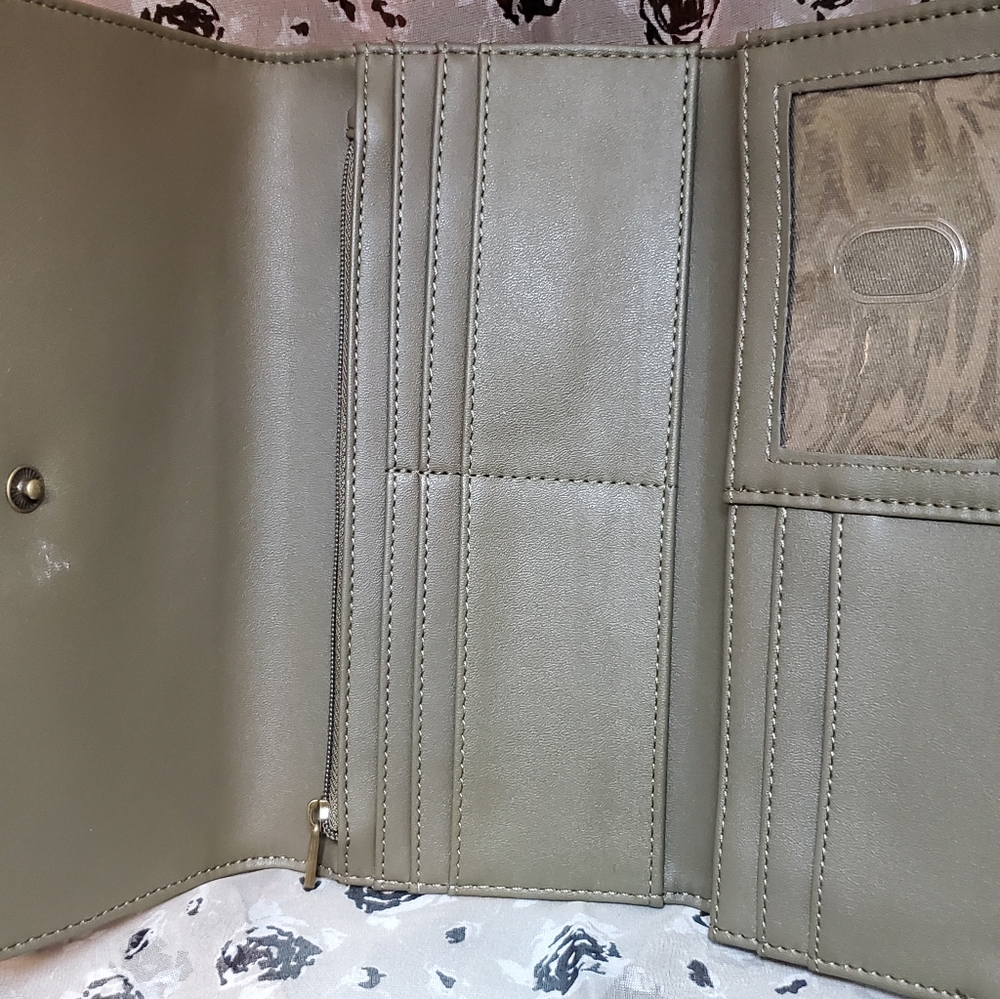Leather Wallet - Picture 6 of 10